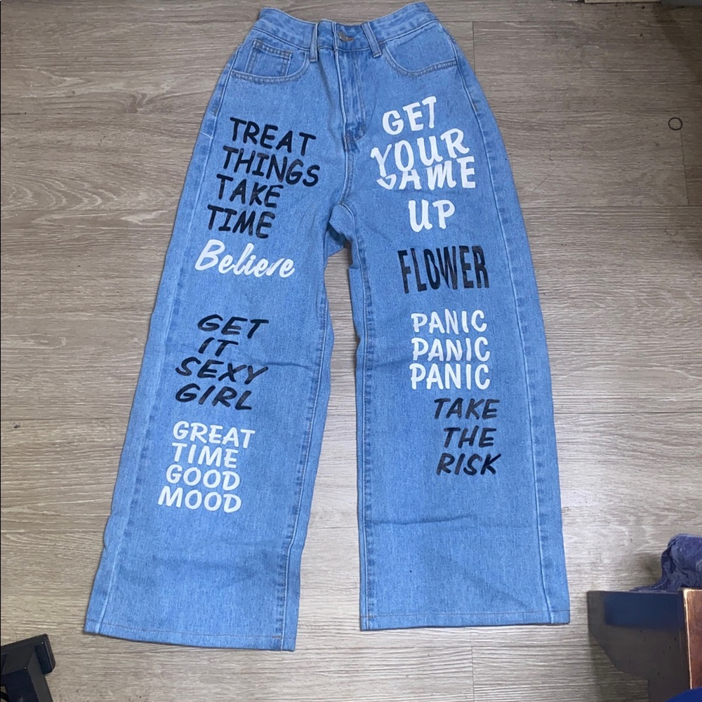 SHEIN Light Blue Denim Jeans size Xs graphic design